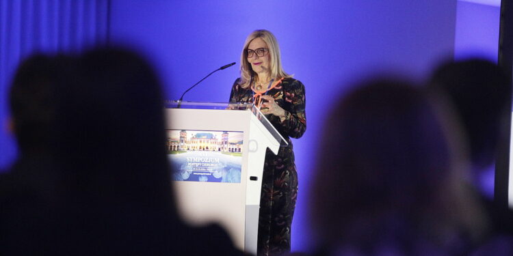 Chirurdzy z całej Polski spotkali się w Kielcach - Radio Kielce Chirurdzy z całej Polski spotkali się w Kielcach