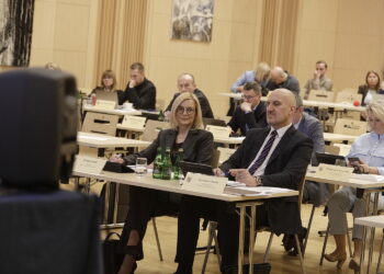 Stypendia marszałka otrzyma więcej studentów