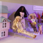 Opowieść o świecie bez smartfonów, z walkmanem i gumami Turbo - Radio Kielce