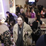 Opowieść o świecie bez smartfonów, z walkmanem i gumami Turbo - Radio Kielce