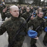 Kolejni elewi ślubowali wierność ojczyźnie - Radio Kielce