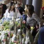 Ozdoby świąteczne, wypieki, warsztaty. Udany kiermasz w Skarżysku - Radio Kielce