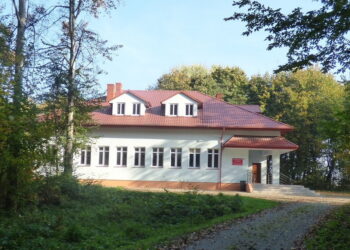 Nieciesławice. Świetlica stojąca na miejscu dawnego dworu. / Źródło: Świetlica w Nieciesławicach - Facebook