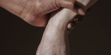 Nauczyciel szarpał ucznia. Został zawieszony w obowiązkach