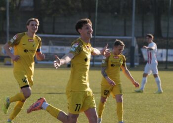 Naprzód inkasuje komplet punktów w starciu z Cracovią