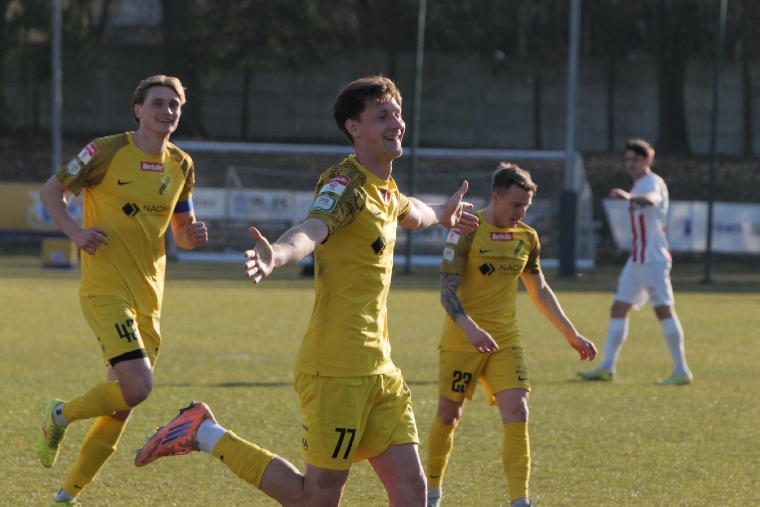 Naprzód inkasuje komplet punktów w starciu z Cracovią