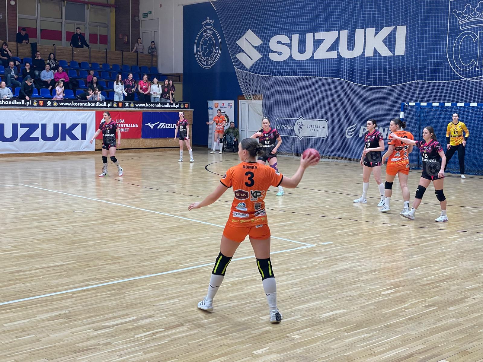 Koroneczki przegrały mecz na szczycie. Udany rewanż Radomianek