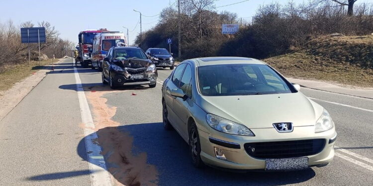Uwaga kierowcy: wypadek. W akcji ratownicy