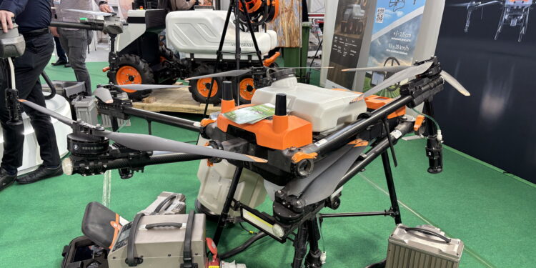 Drony przyszłością rolnictwa? AGROTECH udowadnia, że tak