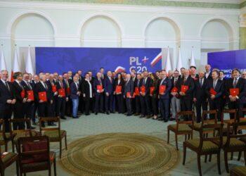 25.03.2026. Warszawa. Prezydent RP Karol Nawrocki z członkami nowo powołanej Rady ds. Biznesu / Fot. Paweł Supernak - PAP