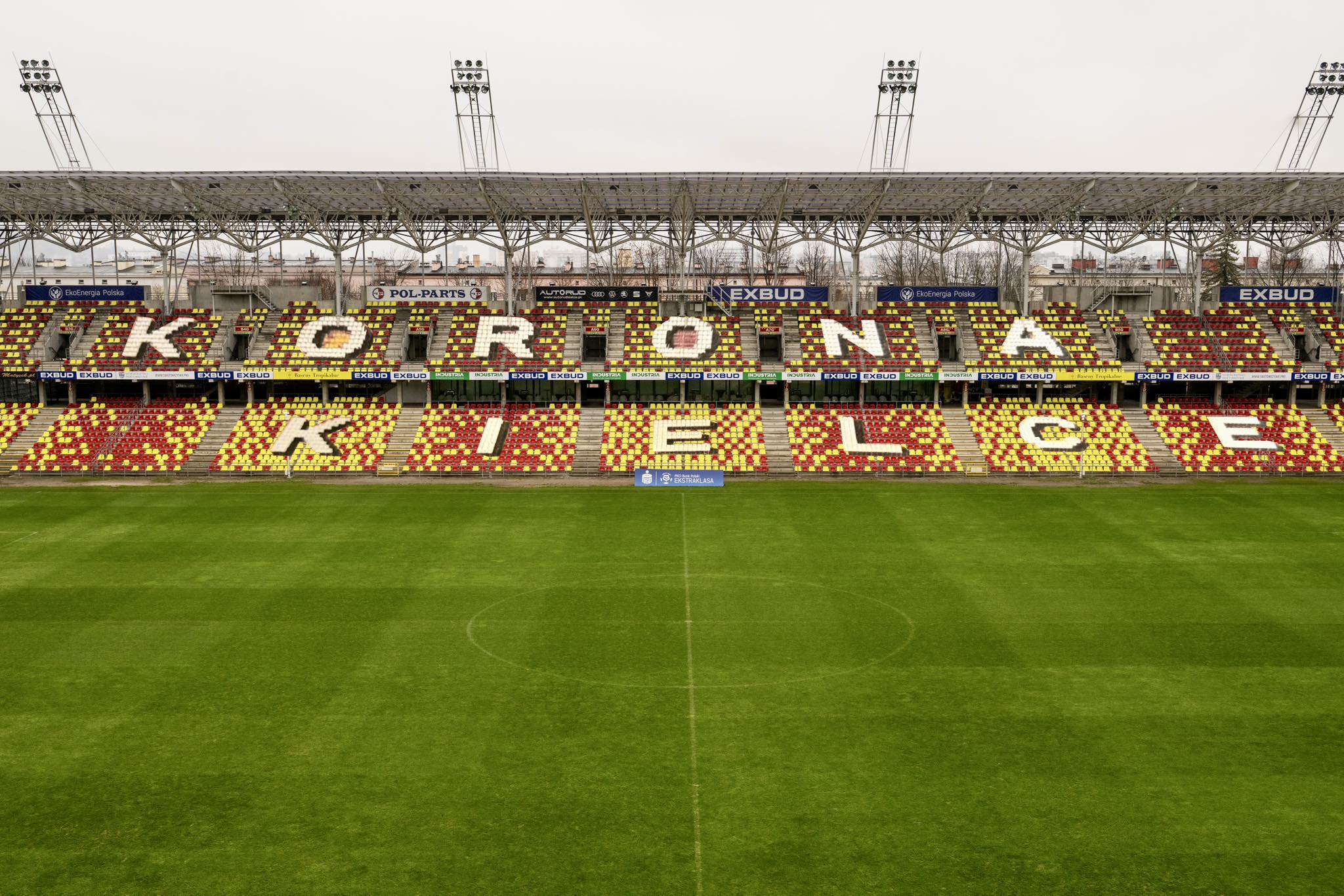 Miasto latem wymieni krzesełka na Exbud Arenie