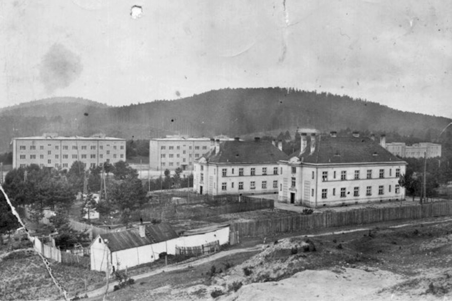 Kielce. Ulica Wojska Polskiego. Lata 1936-1950. Osiedle przy koszarach na Bukówce / źródło: fotopolska.eu