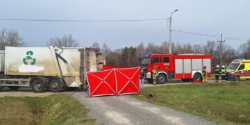 Tragiczny wypadek. Śmieciarka potrąciła jednego z pracowników