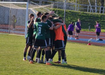 18.04.2026. Mecz 27. kolejki piłkarskiej Betclic 3. Ligi: Star Starachowice - Wiślanie Skawina / Fot. Maciej Makuła - Radio Kielce