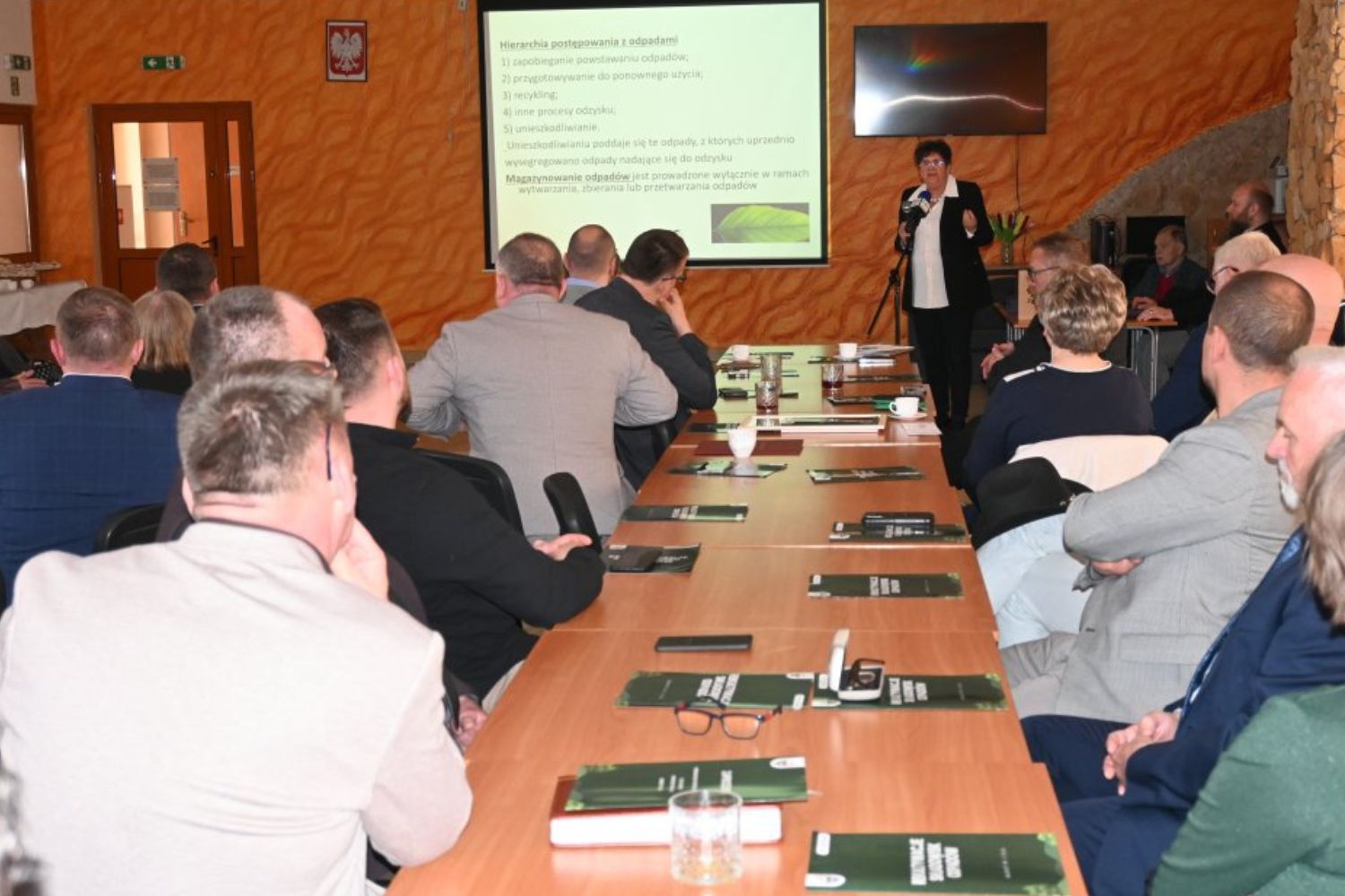 W miejsce dawnego wysypiska – drzewa