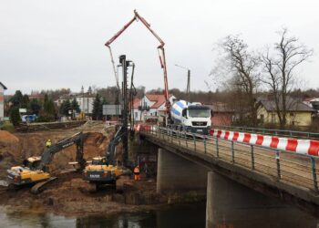Kunów. Remont mostu / Fot. Lech Łodej - Facebook