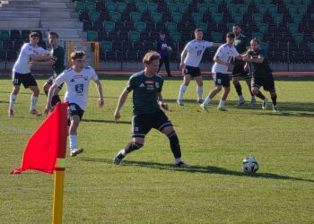 18.04.2026. Mecz 27. kolejki piłkarskiej Betclic 3. Ligi: Star Starachowice - Wiślanie Skawina / Fot. Maciej Makuła - Radio Kielce