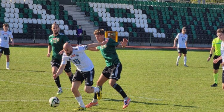 18.04.2026. Mecz 27. kolejki piłkarskiej Betclic 3. Ligi: Star Starachowice - Wiślanie Skawina / Fot. Maciej Makuła - Radio Kielce
