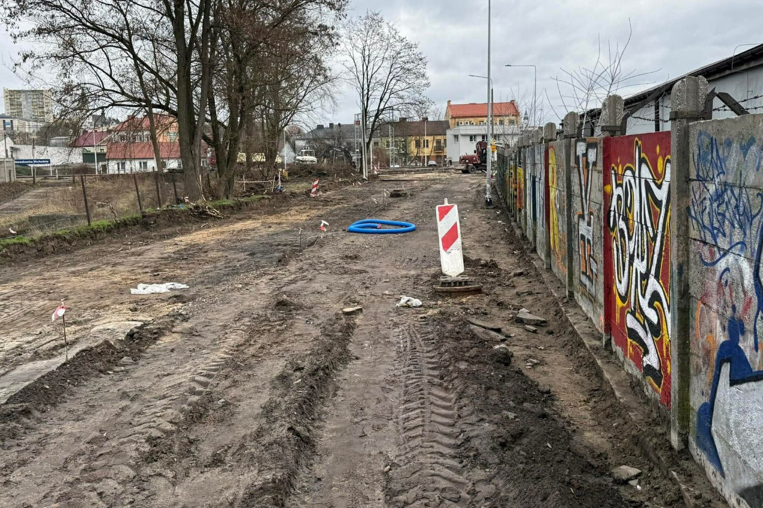 Sadowa w Starachowicach z opóźnieniem