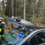 26.04.2026. Zagnańsk. Dachowanie radiowozu / Źródło: policja