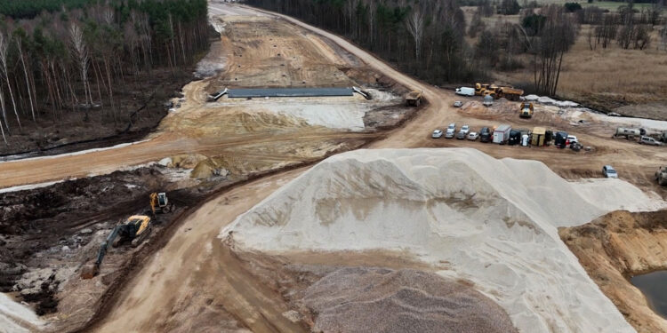 Budowa S74 utrudnia życie mieszkańcom