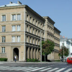 Kielce. Ulica Seminaryjska. 2003 rok. Skrzyżowanie ulic Seminaryjskiej i Żeromskiego / źródło: fotopolska.eu