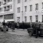 Kielce. Ulica Kozia. 1981 rok. Młodzieżowy Dom Kultury przy ul. Koziej (wówczas ulicy Świętokrzyskiej) / źródło: fotopolska.eu; fot. Antoni Myśliwiec