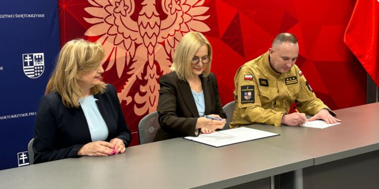 Jeszcze w tym roku strażacy skorzystają z nowoczesnego poligonu - Radio Kielce Fot. Daniel Czwartosz - Radio Kielce