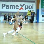 19.04.2026. Mecz 23. kolejki grupy C I ligi: KSSPR Końskie – Enea Orlęta Zwoleń / Fot. Maciej Makuła - Radio Kielce