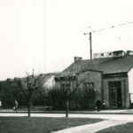 Kielce. Ulica Zagórska. Lata 1965-1970. Ulica Zagórska po wschodniej stronie skrzyżowania z ulicami Źródłową i Tarnowską / źródło: Kielecka Spółdzielnia Mieszkaniowa