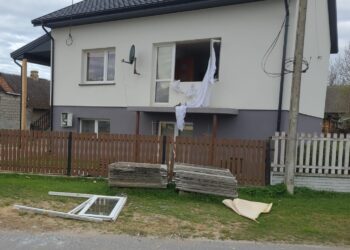 Wybuch gazu w domu jednorodzinnym. Ranna kobieta