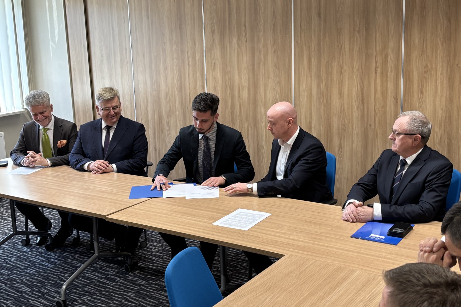 Dzięki wsparciu powiatu niepełnosprawni otworzą własne firmy