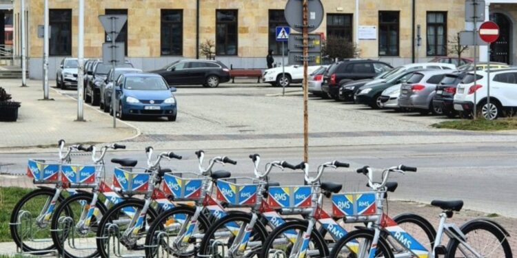 Rowery miejskie wróciły na ulice Skarżyska-Kamiennej - Radio Kielce Skarżysko-Kamienna. Rower miejski / Źródło: UM Skarżysko-Kamienna