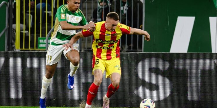 Korona się podniosła, ale punktów to nie dało