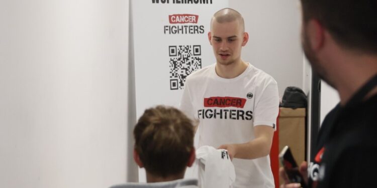 Zakończyła się zbiórka influencera Łatwoganga na pomoc dzieciom z rakiem, zebrano ponad 251 mln zł