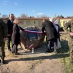 Wąchock. Poświęcenie tablicy upamiętniającej księdza majora Józefa Króla / Fot. Anna Głąb - Radio Kielce