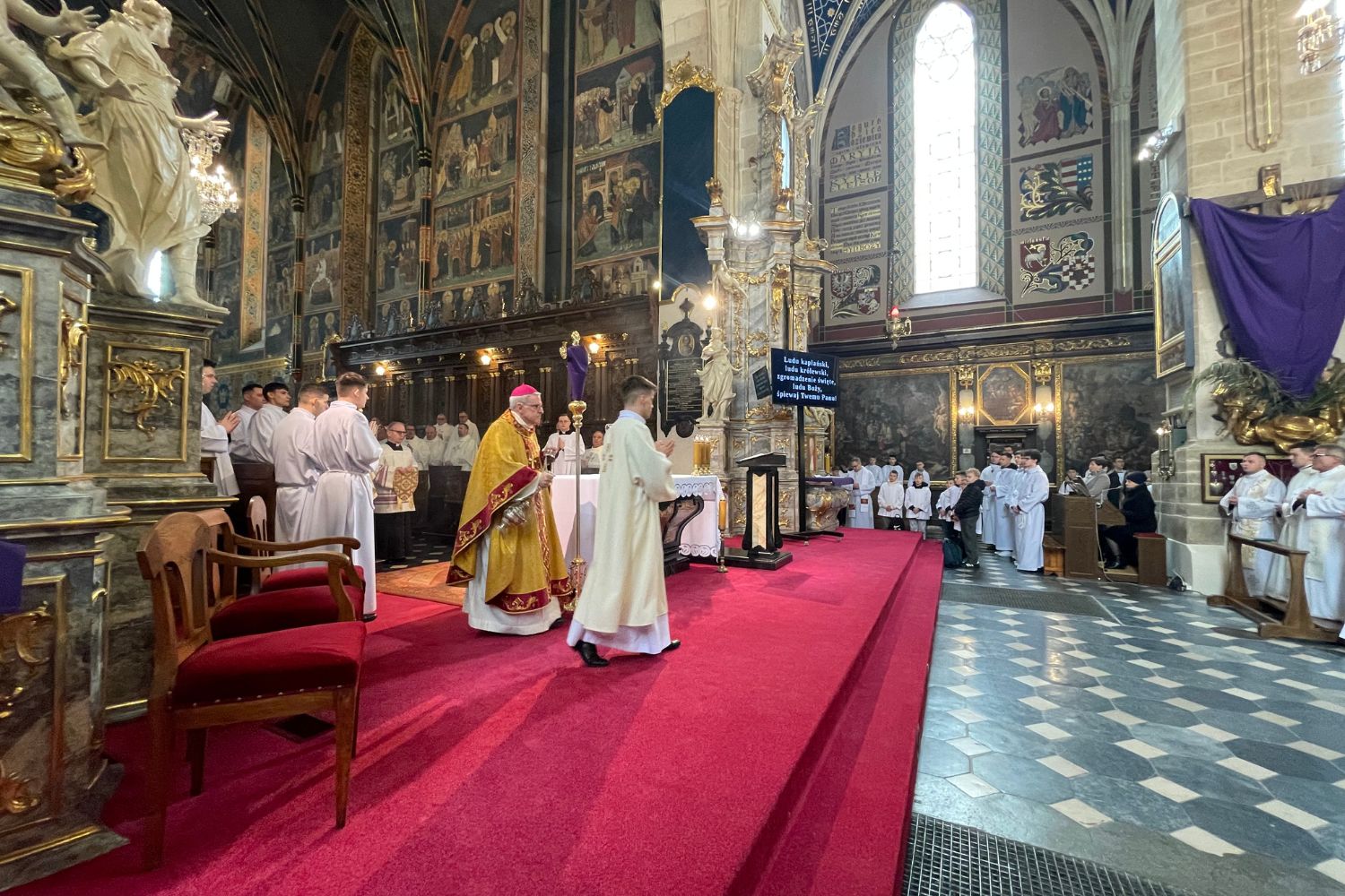 02.04.2026. Sandomierz. Wielki Czwartek. Msza Krzyżma / Fot. Grażyna Szlęzak-Wójcik - Radio Kielce