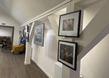 Jubileusz Staszowa na wystawie fotograficznej - Radio Kielce Staszów. Wystawa fotograficzna „Oblicza jubileuszu" / Fot. Grażyna Szlęzak-Wójcik - Radio Kielce