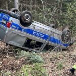 26.04.2026. Zagnańsk. Dachowanie radiowozu / Źródło: policja