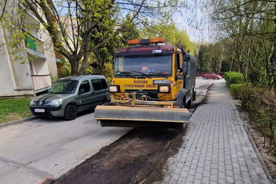 Poprawiają stan ulic. Prac jest coraz mniej
