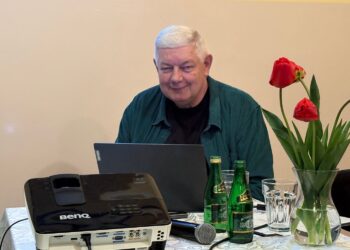 Był już wykład, a teraz o historii wioski dowiedział się cały świat - Radio Kielce Był już wykład, a teraz o historii wioski dowiedział się cały świat