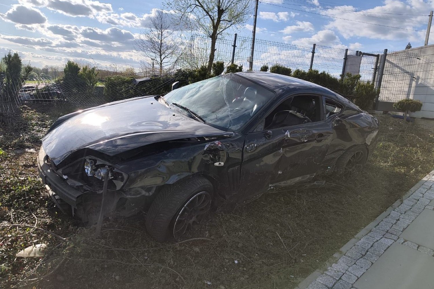 Dachowanie auta. Było o włos od tragedii