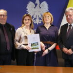 Najmłodsi będą spędzać czas aktywnie na dworze dzięki rządowemu wsparciu