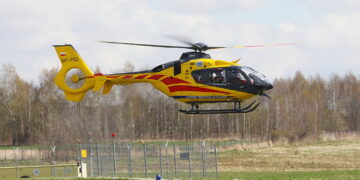 Nastolatek spadł z hulajnogi. W akcji śmigłowiec LPR