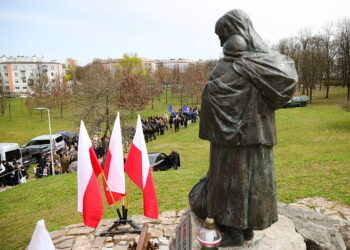 Kielce. Marsz Katyński - Radio Kielce 13.04.2026. Kielce. Marsz Katyński / Fot. Wiktor Taszłow - Radio Kielce