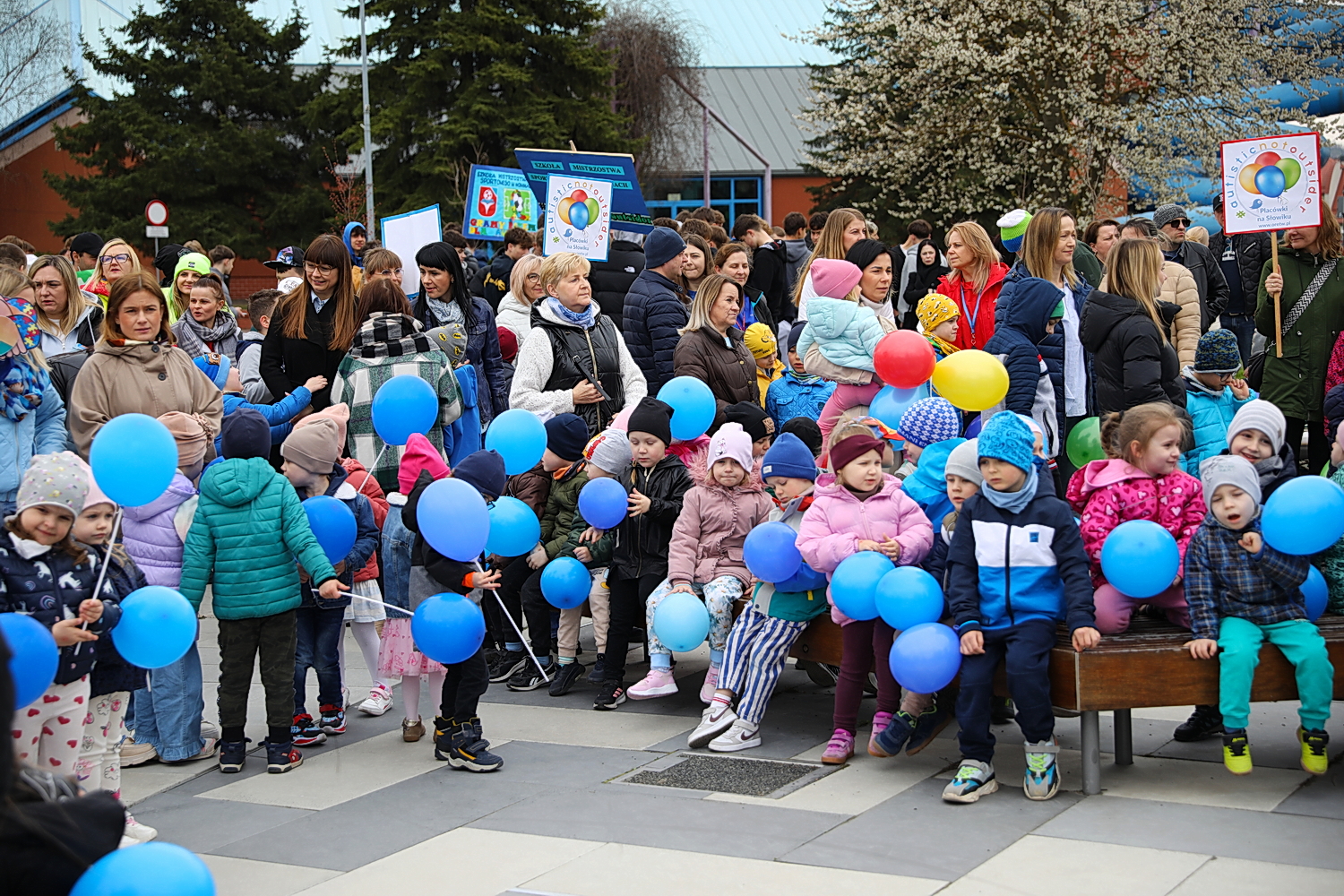 Marsz dla Autyzmu przeszedł ulicami Nowin