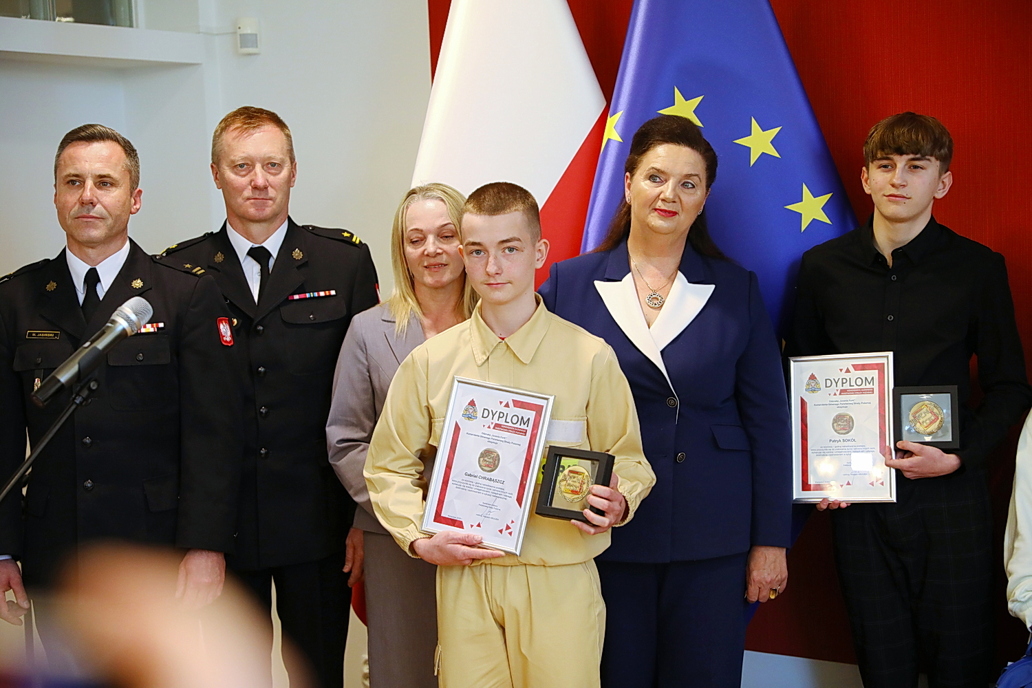 16.04.2026. Kielce. Świętokrzyski Urząd Wojewódzki. Młodzi bohaterowie zostali uhonorowani odznakami „Iuvenis Forti" / Fot. Wiktor Taszłow - Radio Kielce