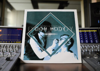 Płyta Dom Mody / Fot. Wiktor Taszłow - Radio Kielce