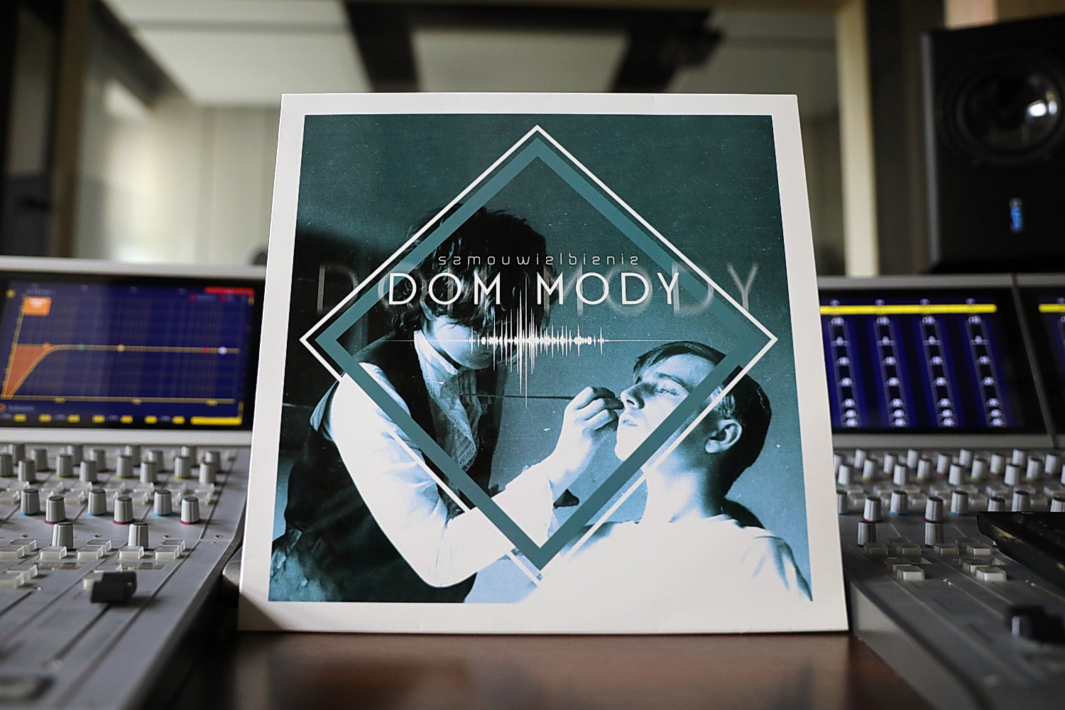 Dom Mody z płytą po dekadach