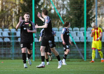 17.04.2026. Kielce. Mecz Betclic 3. Ligi: Korona Kielce II - Naprzód Jędrzejów / Fot. Wiktor Taszłow - Radio Kielce